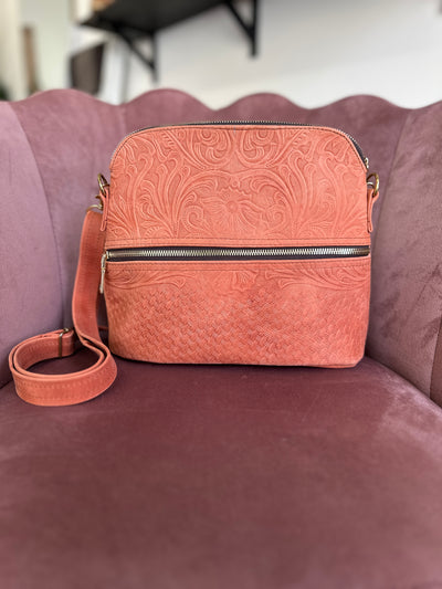 Purse with front zipper